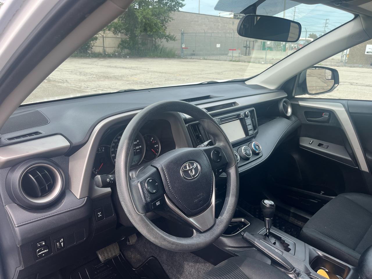 2016 Toyota RAV4 AWD 4dr LE Photo