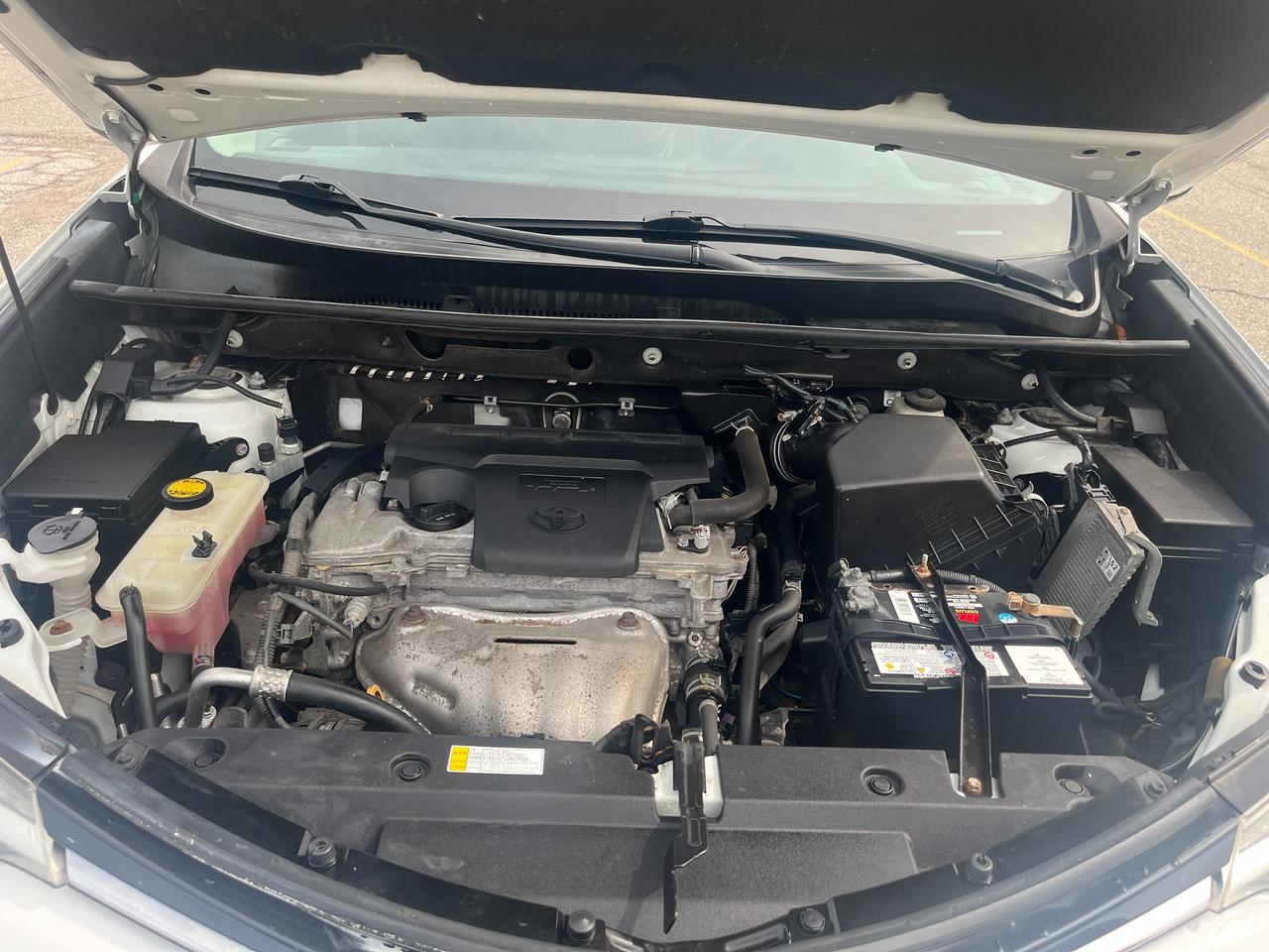 2016 Toyota RAV4 AWD 4dr LE Photo