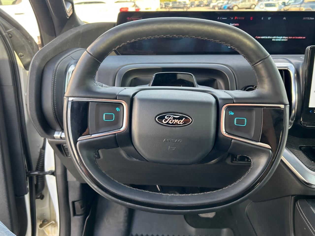 2025 Ford Expedition Platinum Max 4X4 Photo
