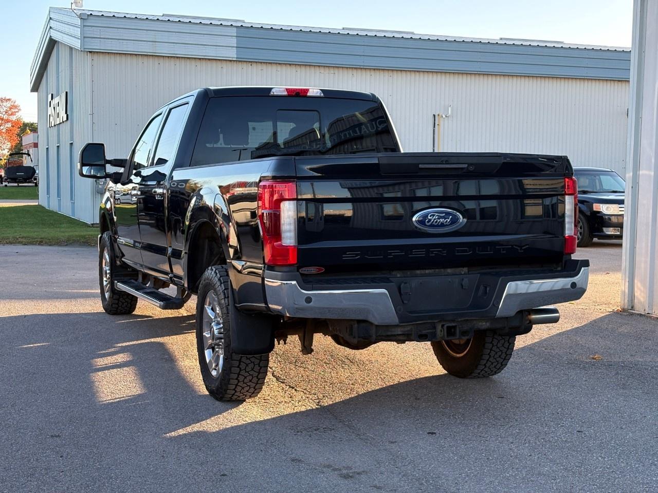 2019 Ford F-250 Super Duty SRW LARIAT 4WD SuperCab 6.75' Box Photo