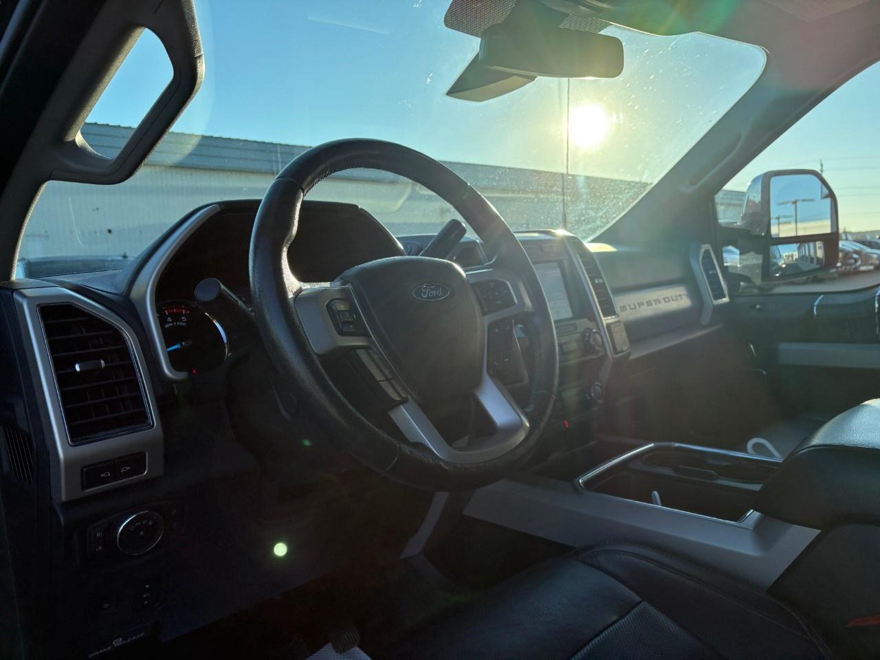 2019 Ford F-250 Super Duty SRW LARIAT 4WD SuperCab 6.75' Box Photo