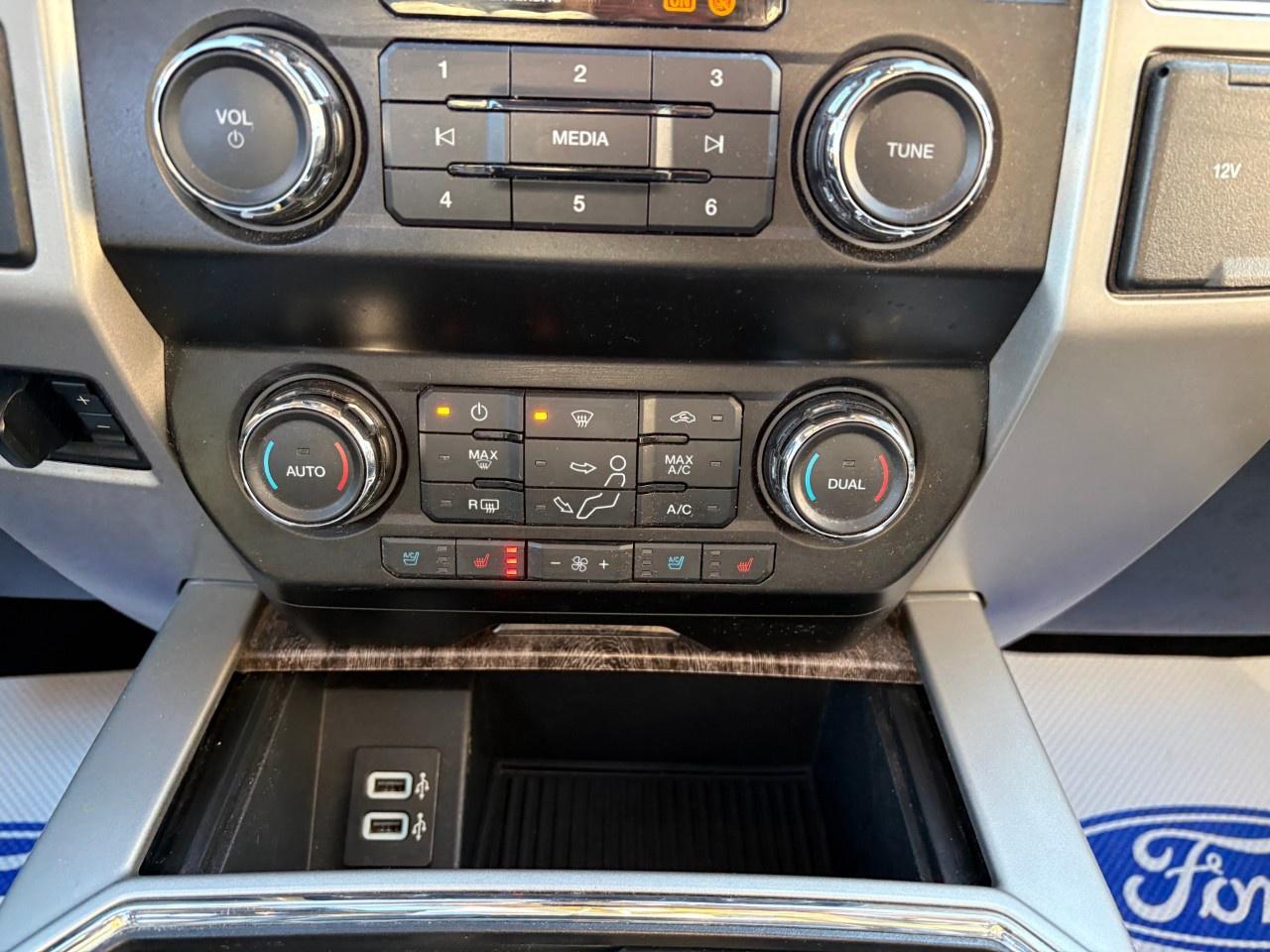 2019 Ford F-250 Super Duty SRW LARIAT 4WD SuperCab 6.75' Box Photo
