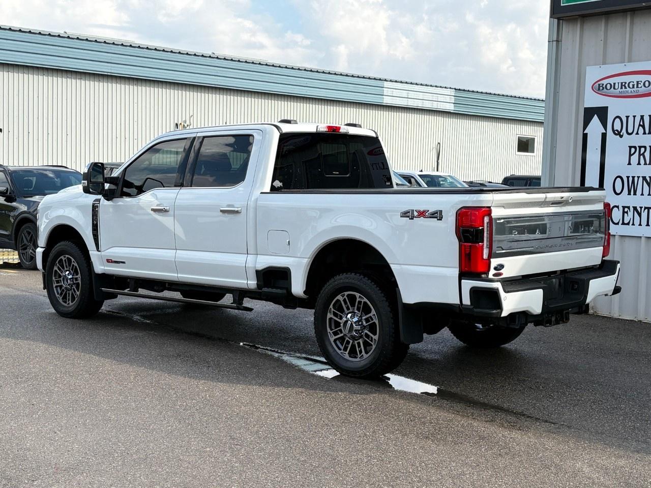 2025 Ford F-250 Super Duty SRW PLATINUM 4WD CREW CAB 6.75' BOX Photo