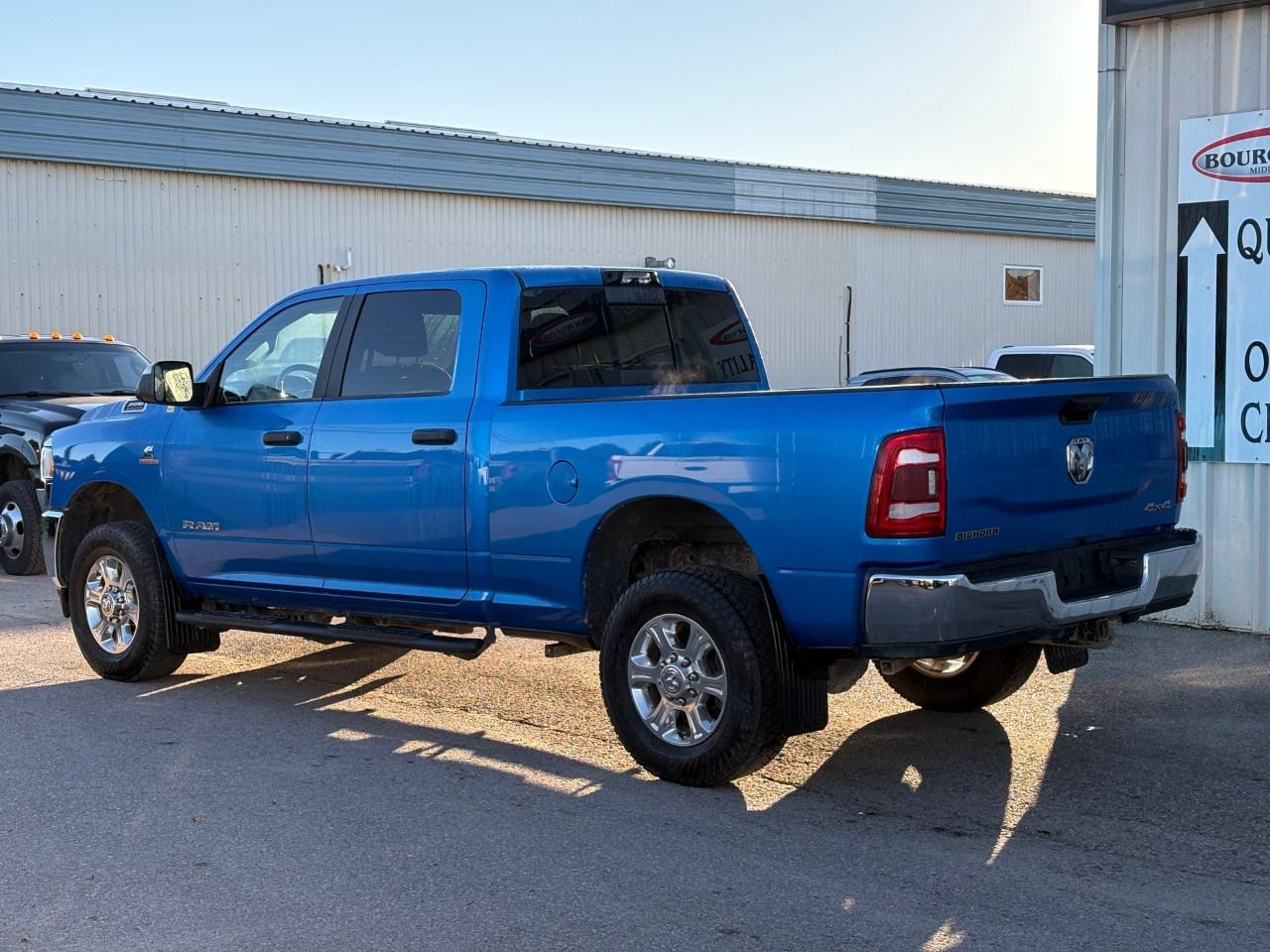 2022 RAM 3500 Big Horn 4x4 Crew Cab 6'4" Box Photo