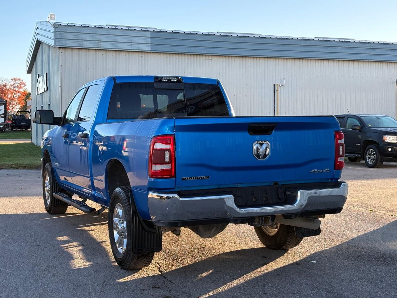 2022 RAM 3500 Big Horn 4x4 Crew Cab 6'4" Box Photo