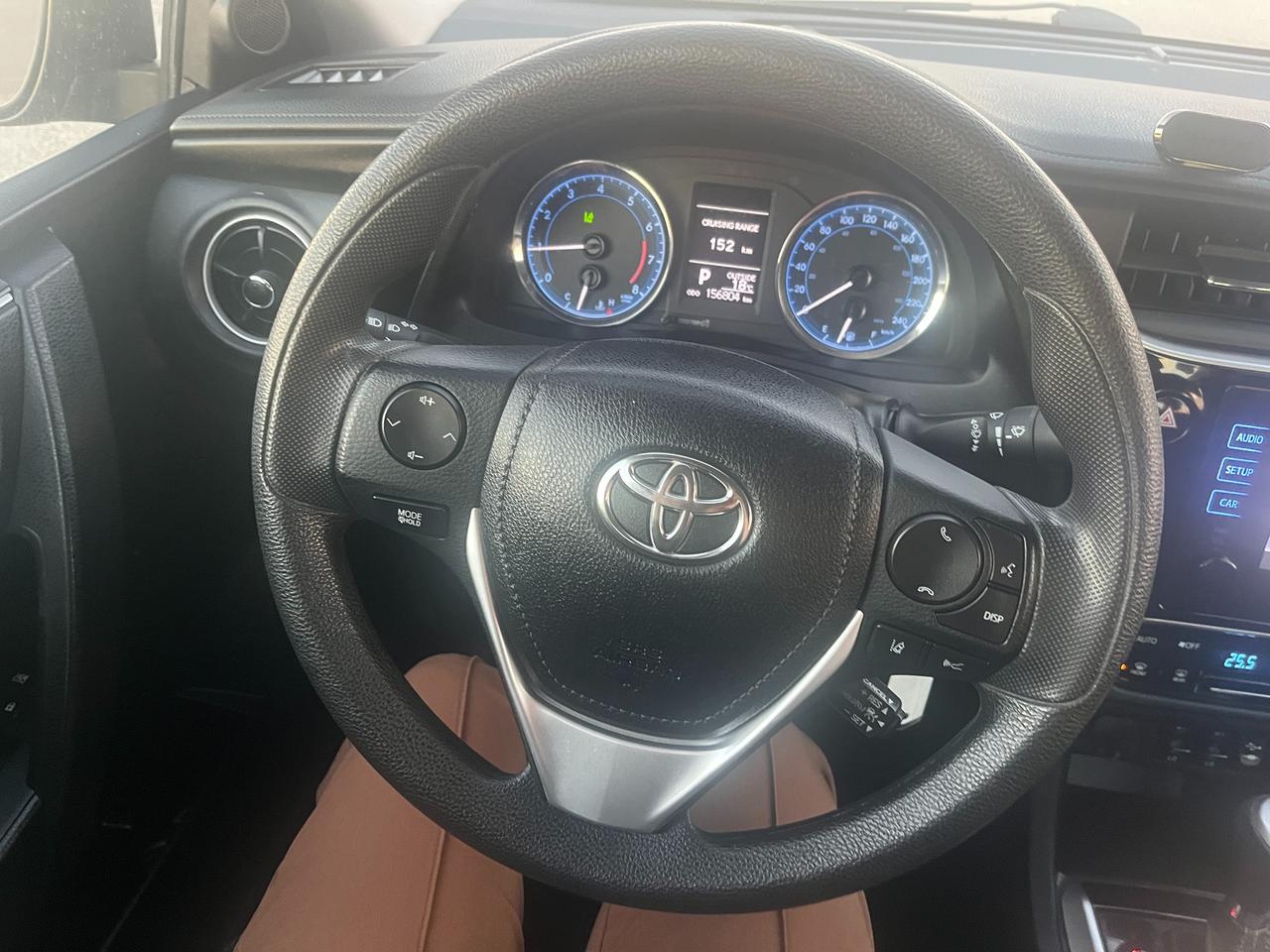 2017 Toyota Corolla 4dr Sdn CVT LE Photo