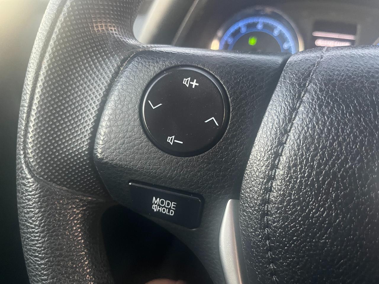 2017 Toyota Corolla 4dr Sdn CVT LE Photo