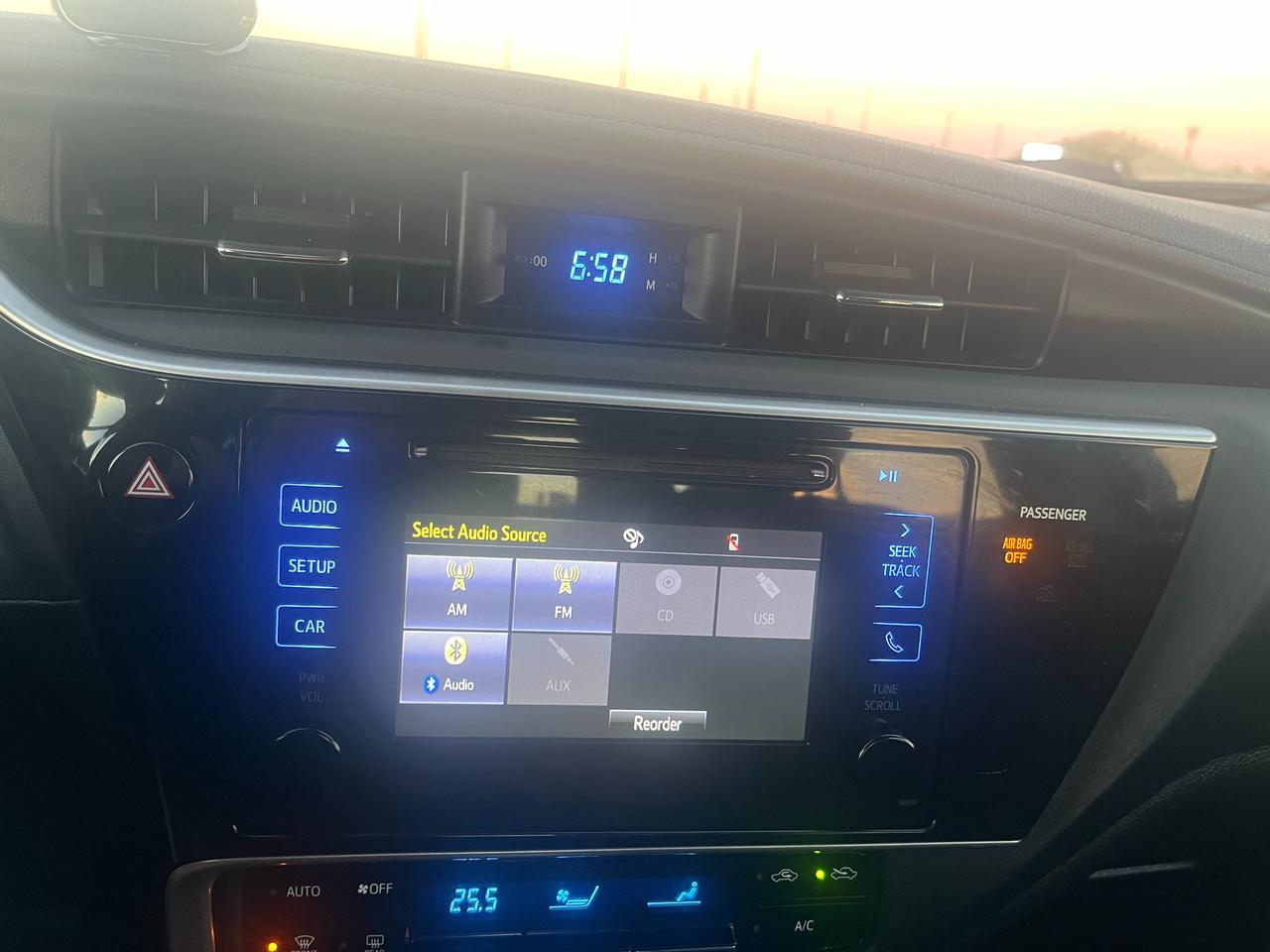 2017 Toyota Corolla 4dr Sdn CVT LE Photo