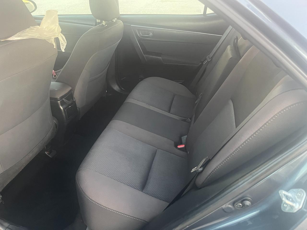 2017 Toyota Corolla 4dr Sdn CVT LE Photo