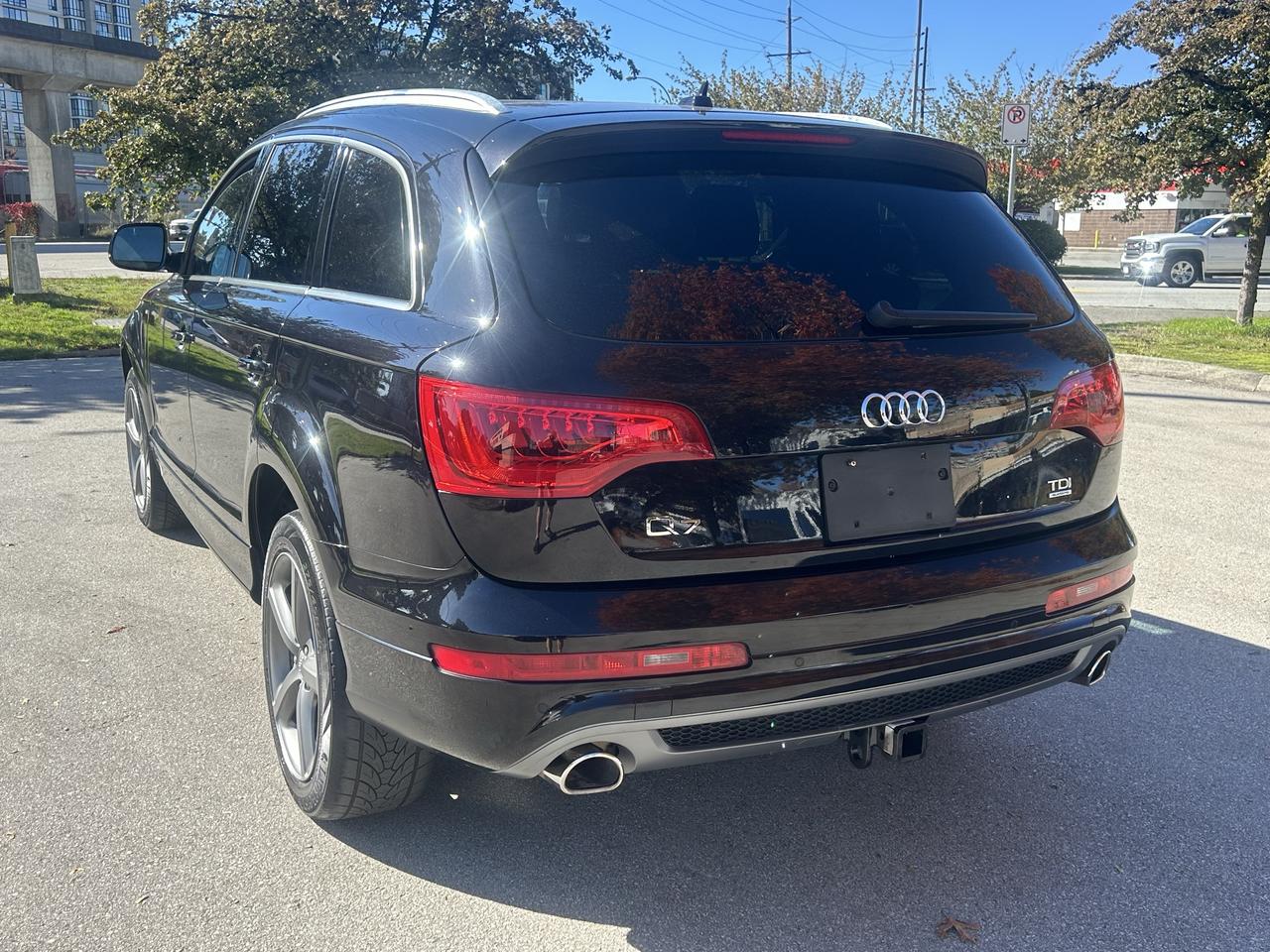 2015 Audi Q7 3.0L TDI Vorsprung Edition - Photo #3