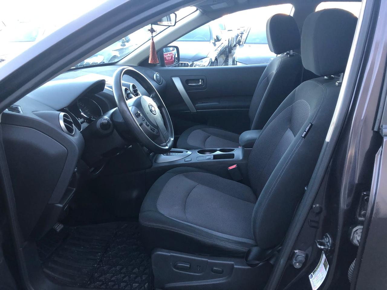 2013 Nissan Rogue SV, CERTIFIED WITH 3 YRS WARRANTY INCLUDED Photo