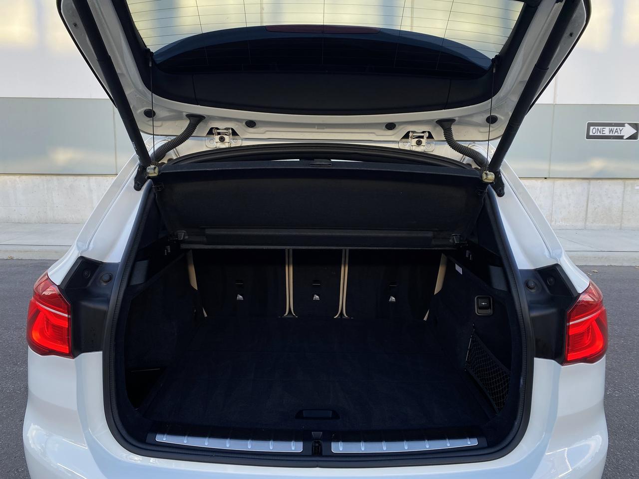 2016 BMW X1 xDRIVE28i-SPORT PKG-NAV-CAMERA-HUD-PANO ROOF Photo