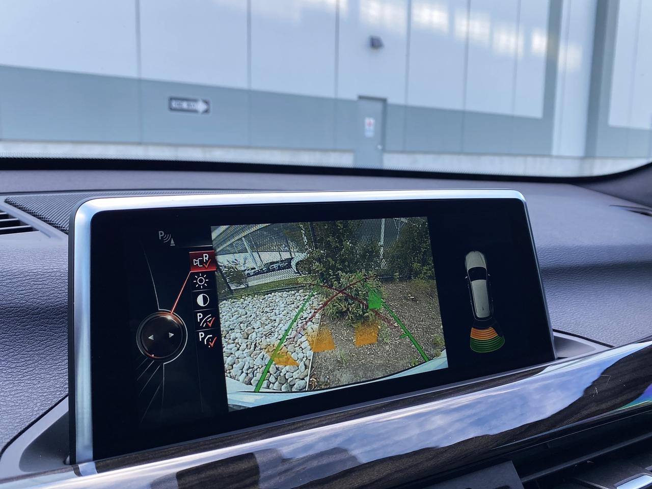2016 BMW X1 xDRIVE28i-SPORT PKG-NAV-CAMERA-HUD-PANO ROOF Photo