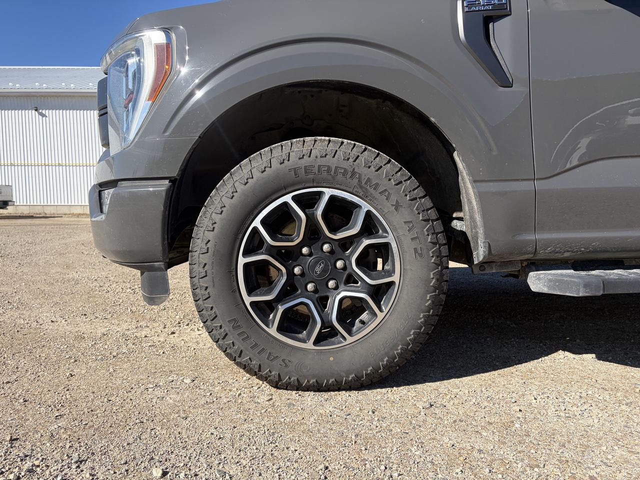 2021 Ford F-150 Lariat 4WD SuperCrew 5.5' Box Photo