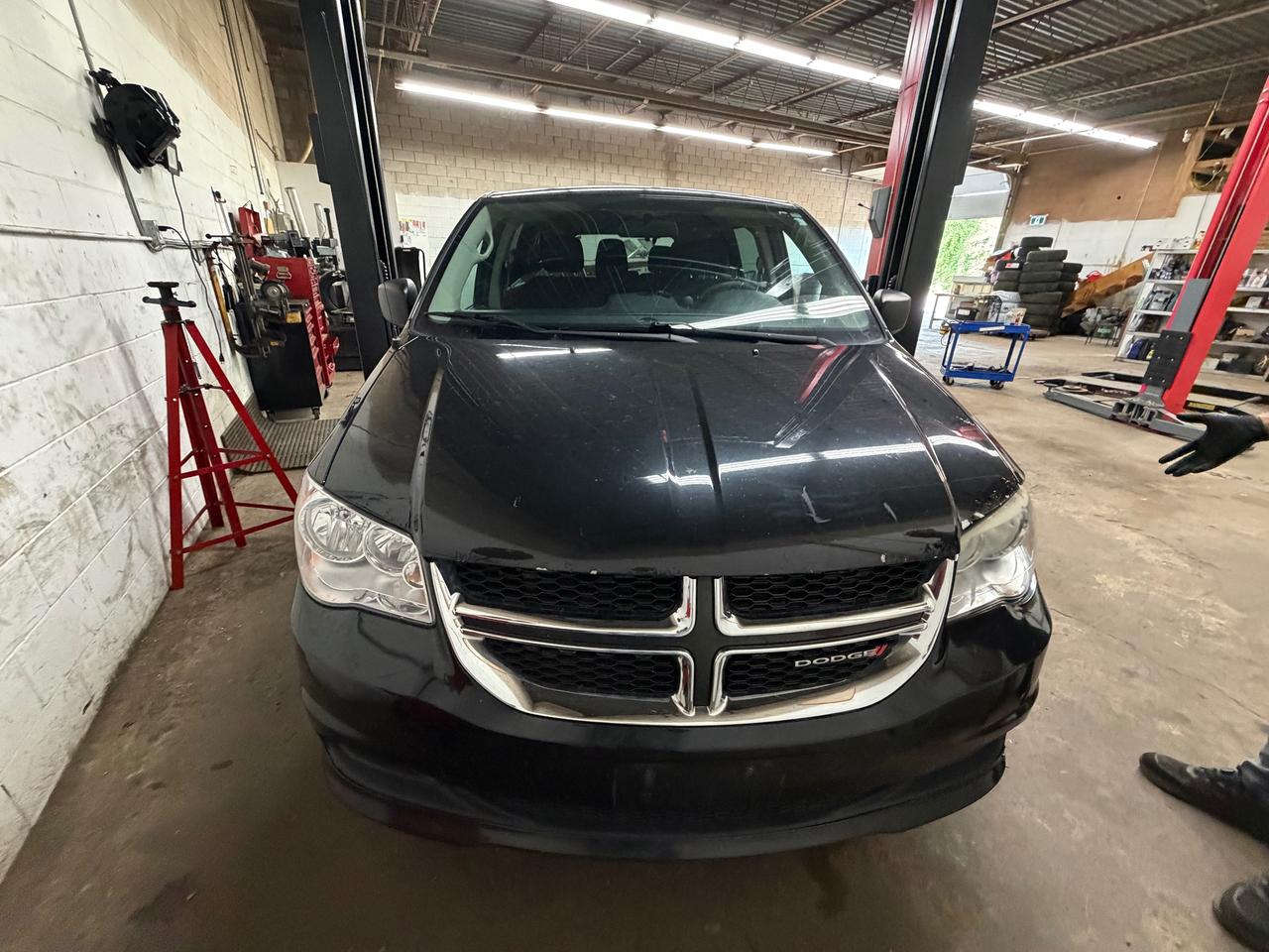Black 2015 Dodge Grand Caravan Minivan Automatic