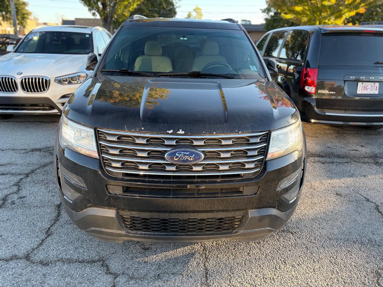 2017 Ford Explorer 4WD 4dr Base Photo5