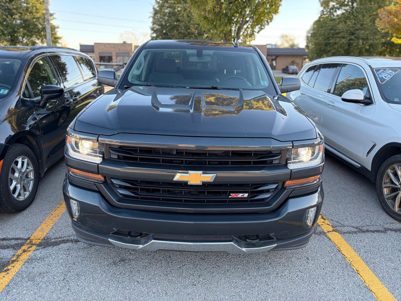 2018 Chevrolet Silverado 1500 4WD Crew Cab 143.5" LT w/2LT Photo3