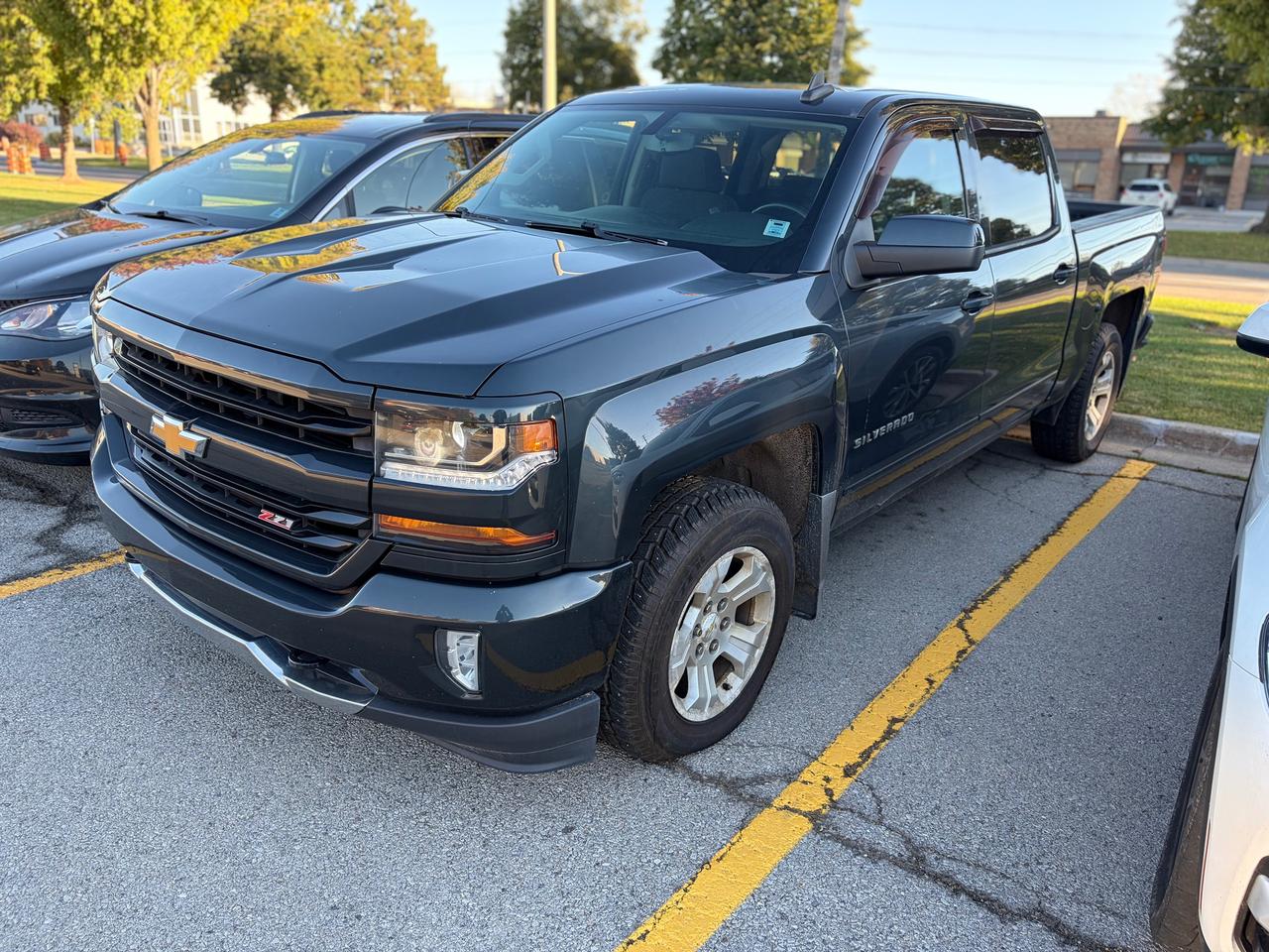 2018 Chevrolet Silverado 1500 4WD Crew Cab 143.5" LT w/2LT Photo5