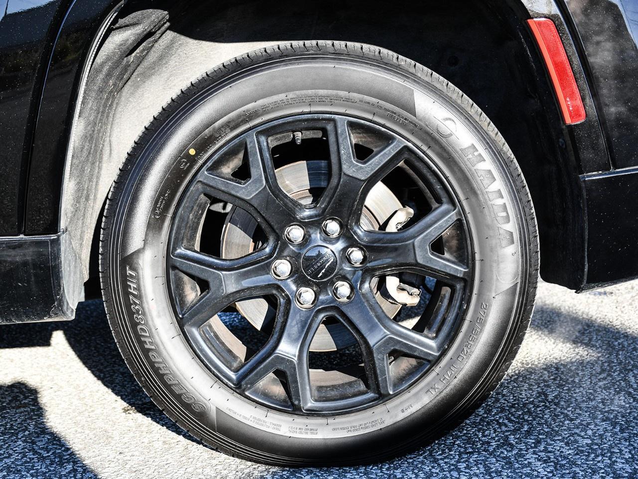 2024 Jeep Wagoneer SERIES II CARBIDE 4X4 Photo