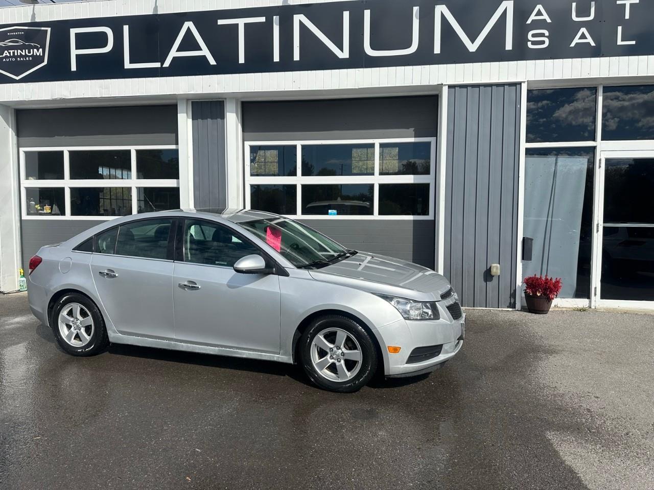 2014 Chevrolet Cruze 2LT Photo1