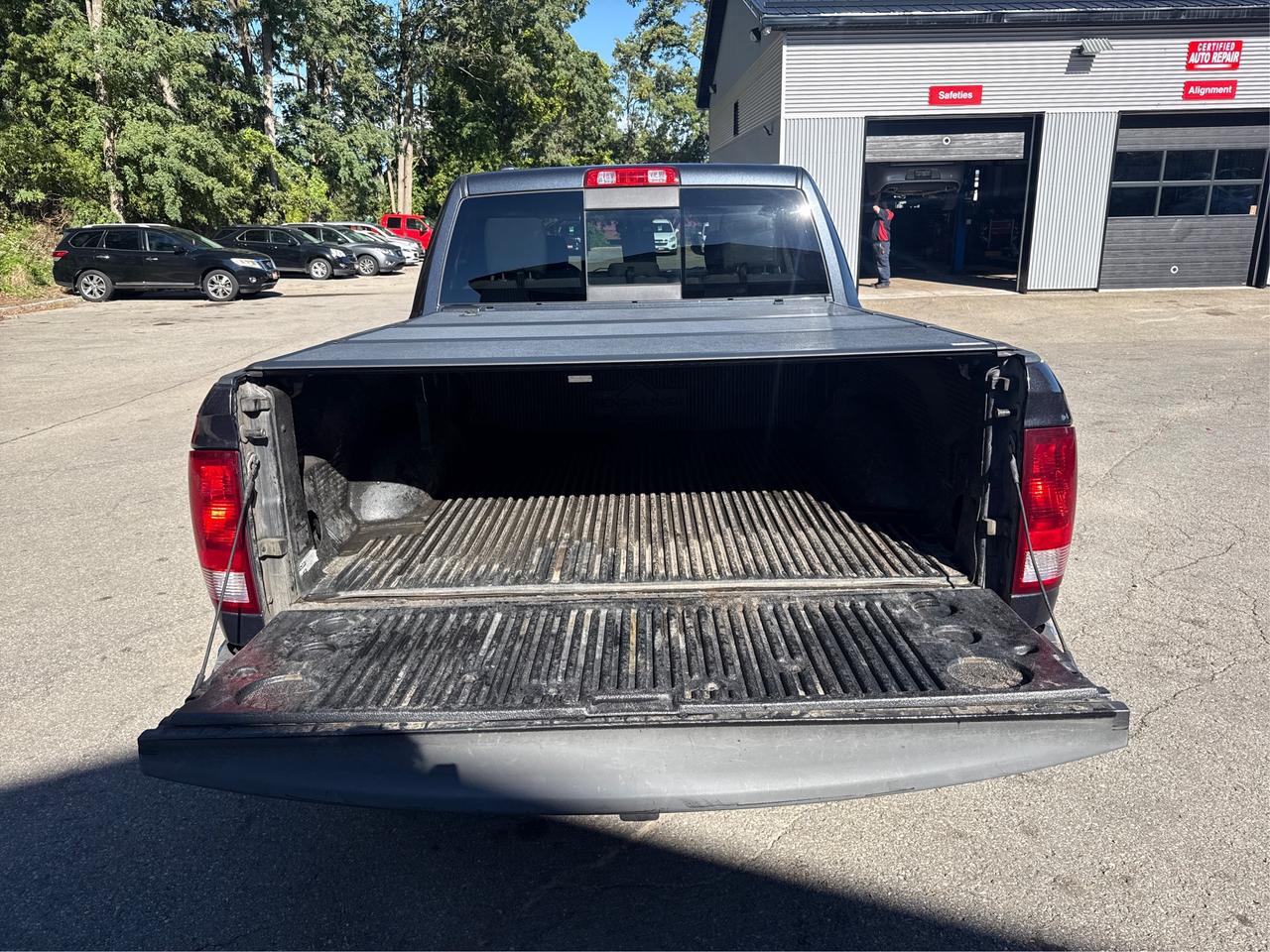 2017 RAM 1500 SLT Photo