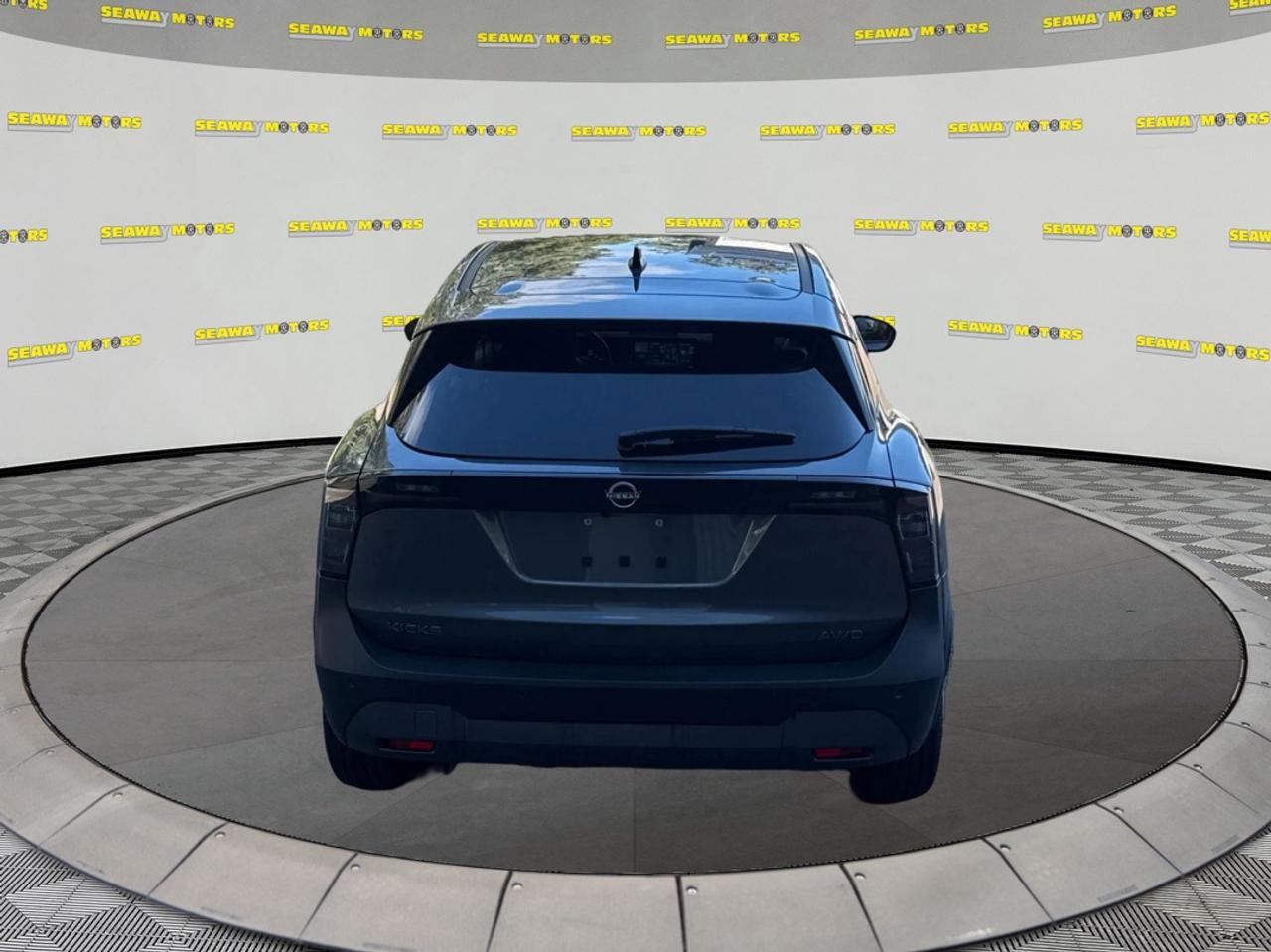 2026 Nissan Kicks SV AWD Photo3