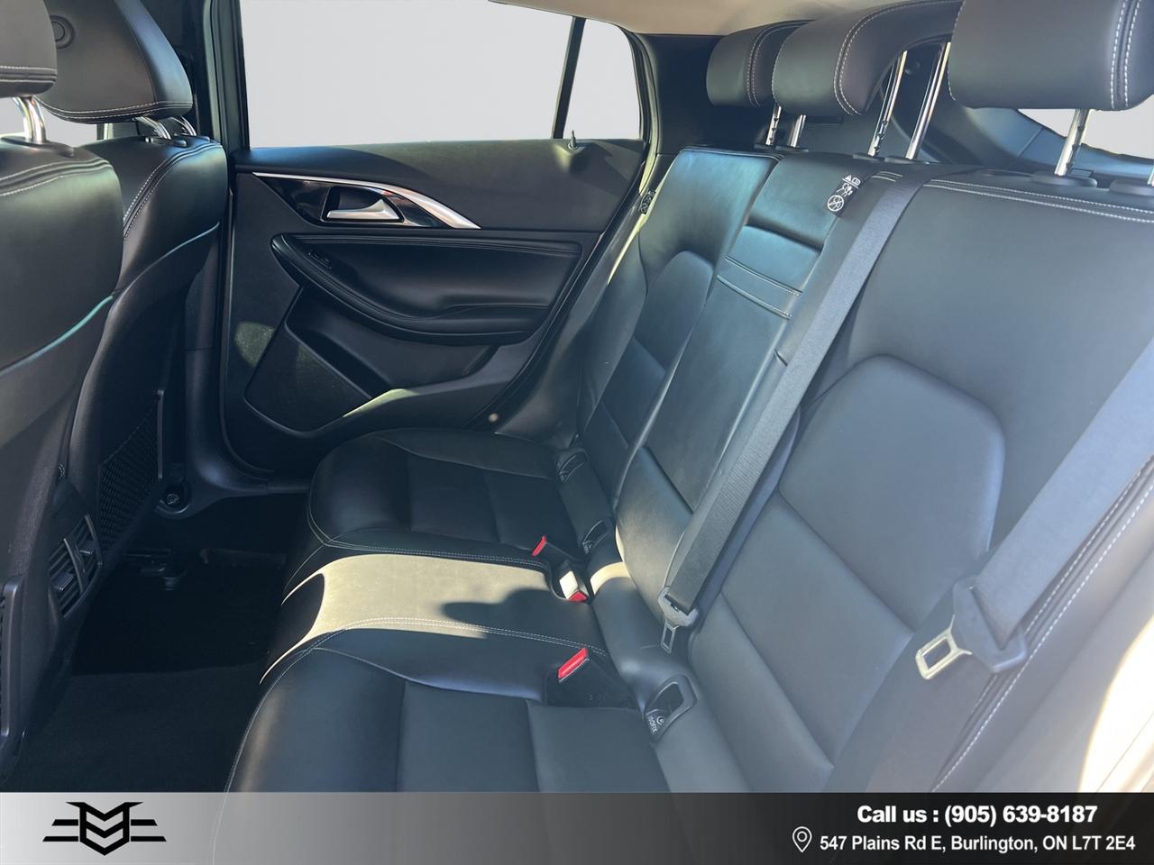 2018 Infiniti QX30 QX30 - Navigation System - Backup Camera !!! Photo
