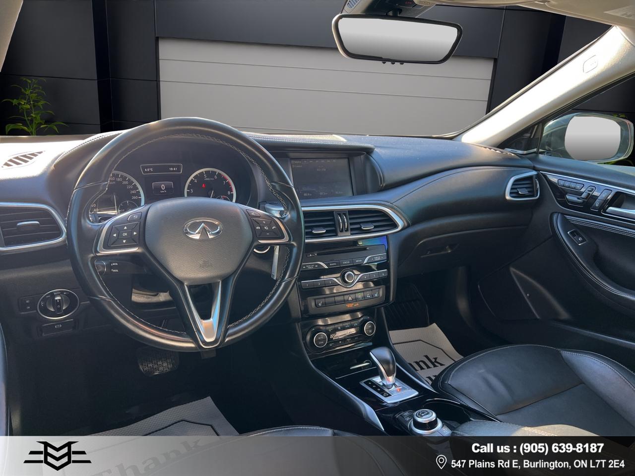 2018 Infiniti QX30 QX30 - Navigation System - Backup Camera !!! Photo