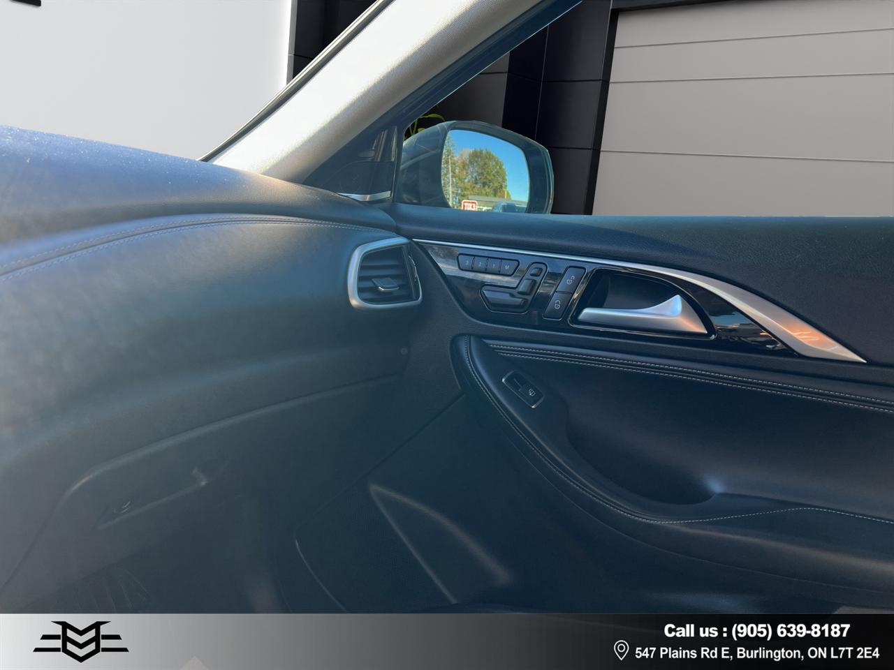 2018 Infiniti QX30 QX30 - Navigation System - Backup Camera !!! Photo