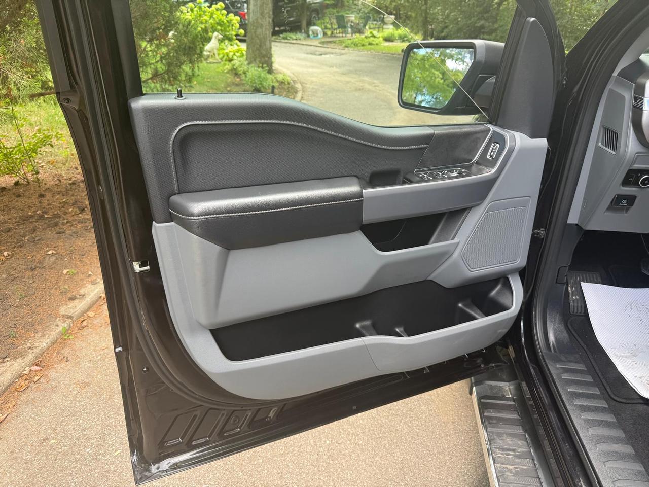 2025 Ford F-150 XLT 4WD SuperCrew 5.5' Box Photo