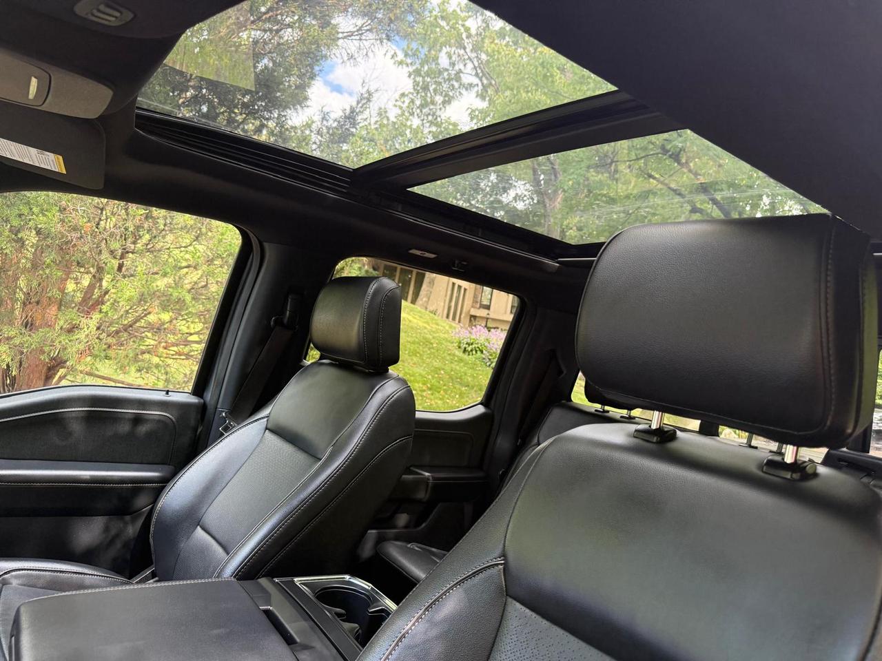 2023 Ford F-150 Lariat 4WD SuperCrew 5.5' Box Photo