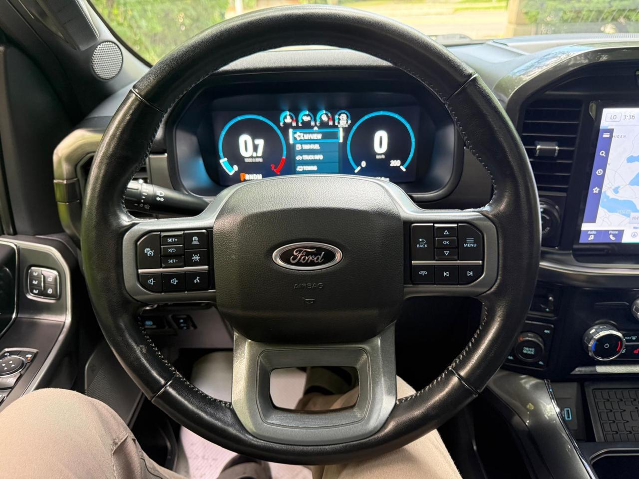 2023 Ford F-150 Lariat 4WD SuperCrew 5.5' Box Photo