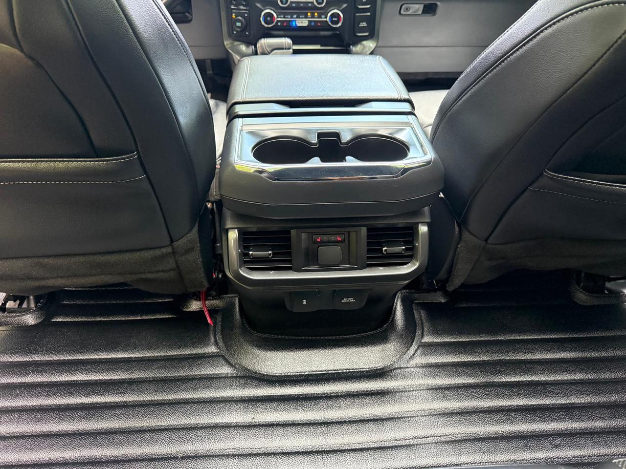 2023 Ford F-150 Lariat 4WD SuperCrew 5.5' Box Photo