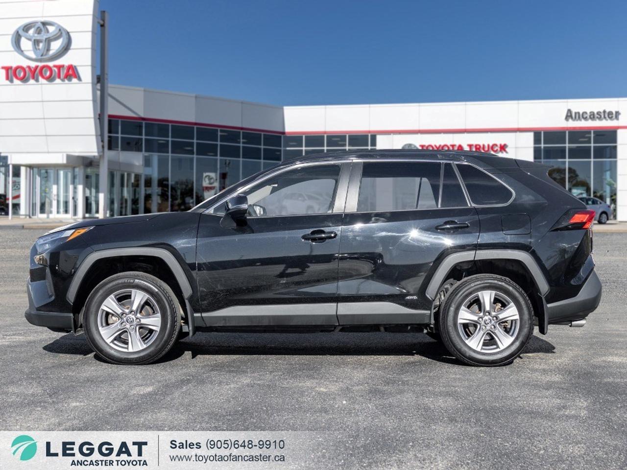 2023 Toyota RAV4 Hybrid Hybrid XLE AWD Photo2