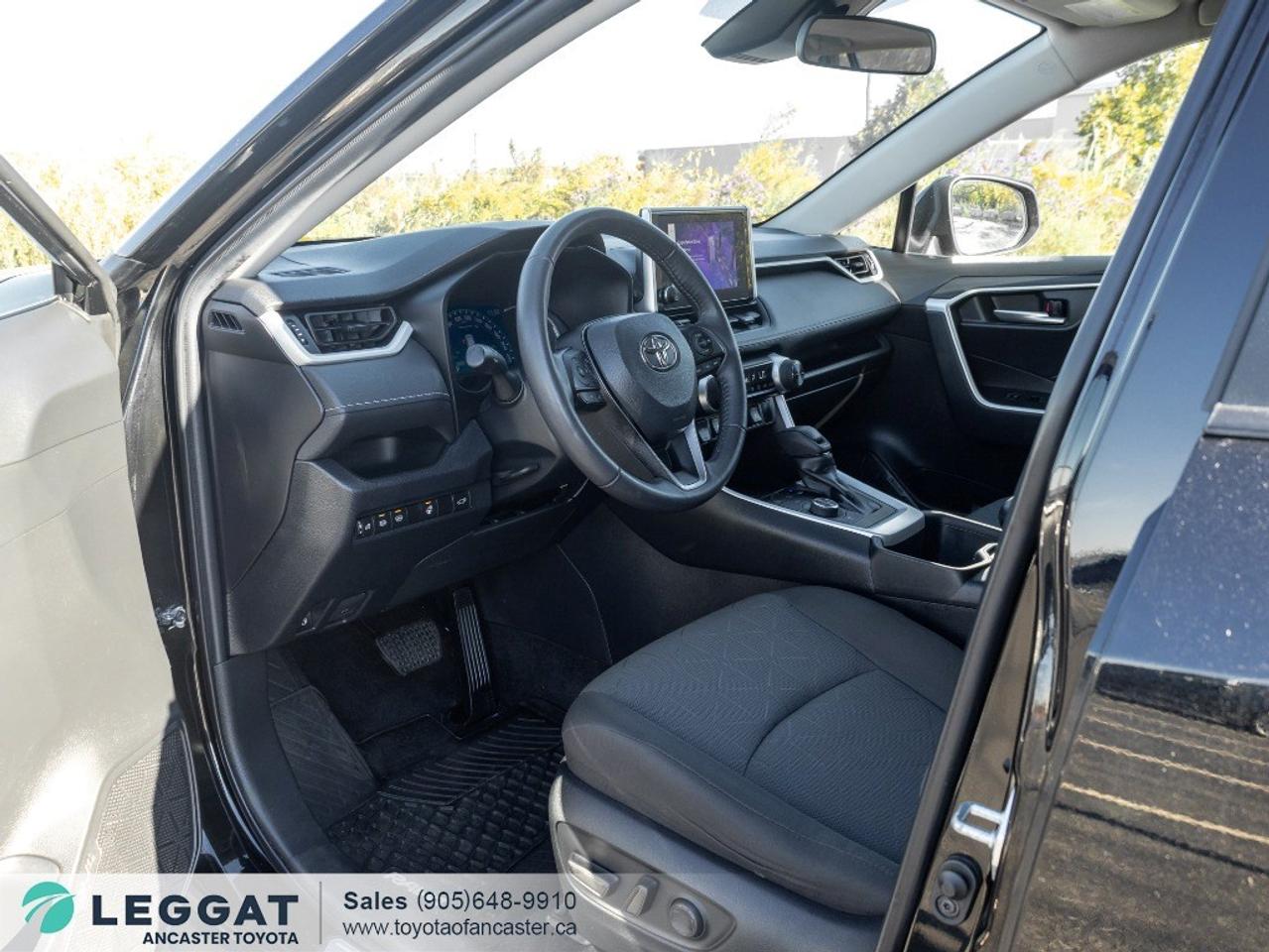 2023 Toyota RAV4 Hybrid Hybrid XLE AWD Photo