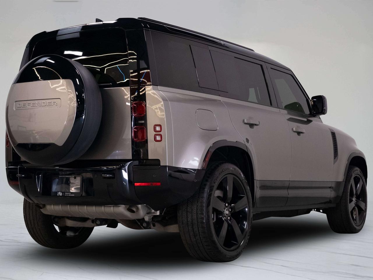 2025 Land Rover Defender X-DYNAMIC | SE | P400 | PANO | 22 IN Photo