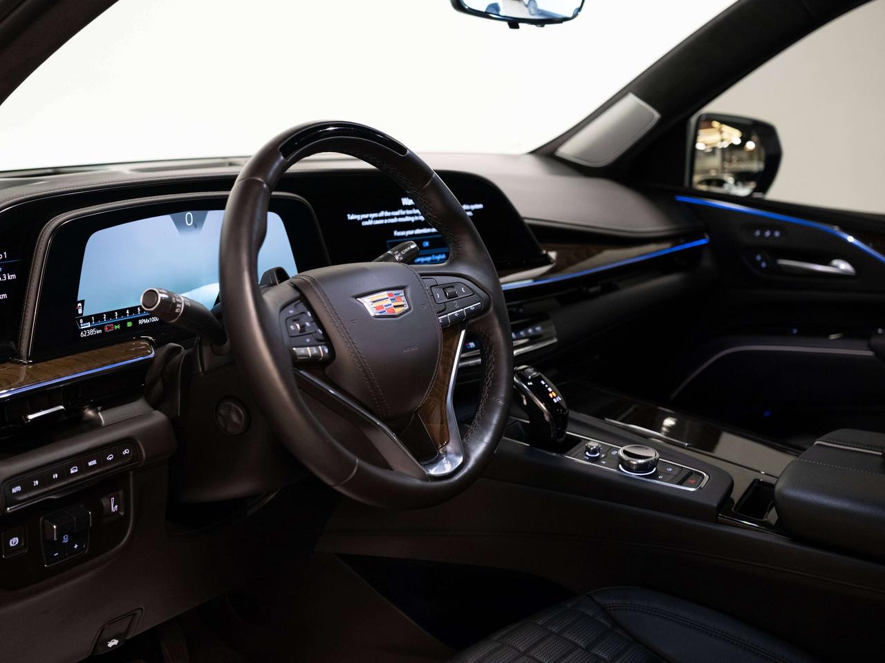 2024 Cadillac Escalade SPORT PLATINUM | 7 PASS | TOURING & ONYX PKG Photo