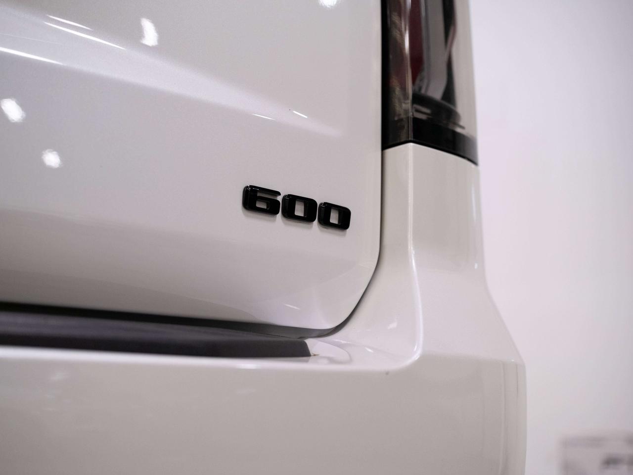 2024 Cadillac Escalade SPORT PLATINUM | 7 PASS | TOURING & ONYX PKG Photo