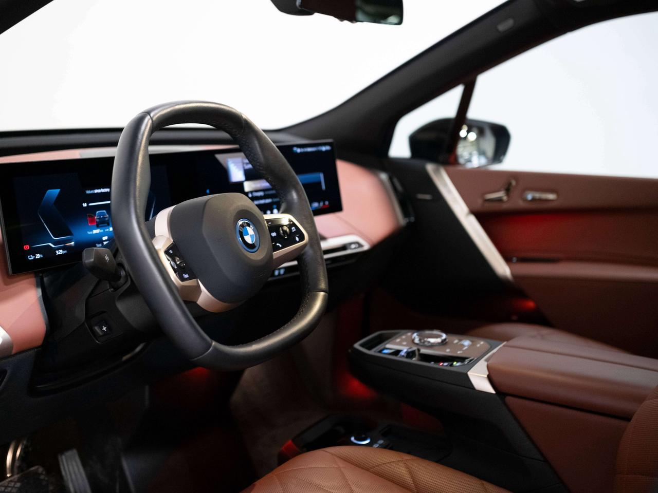 2025 BMW iX XDRIVE50 | PREMIUM ENHANCED | ASSIST PKG | 22 IN Photo