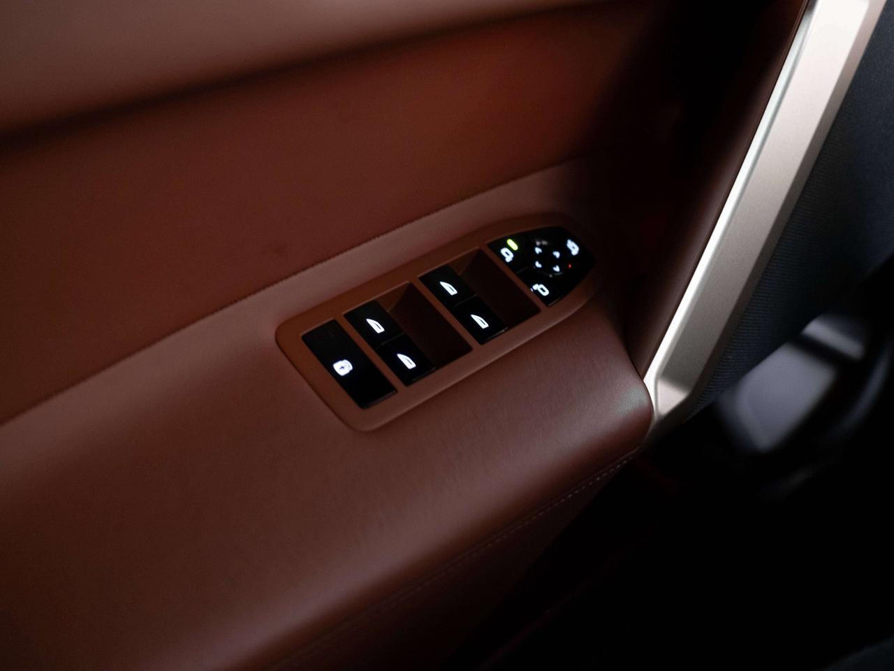 2025 BMW iX XDRIVE50 | PREMIUM ENHANCED | ASSIST PKG | 22 IN Photo