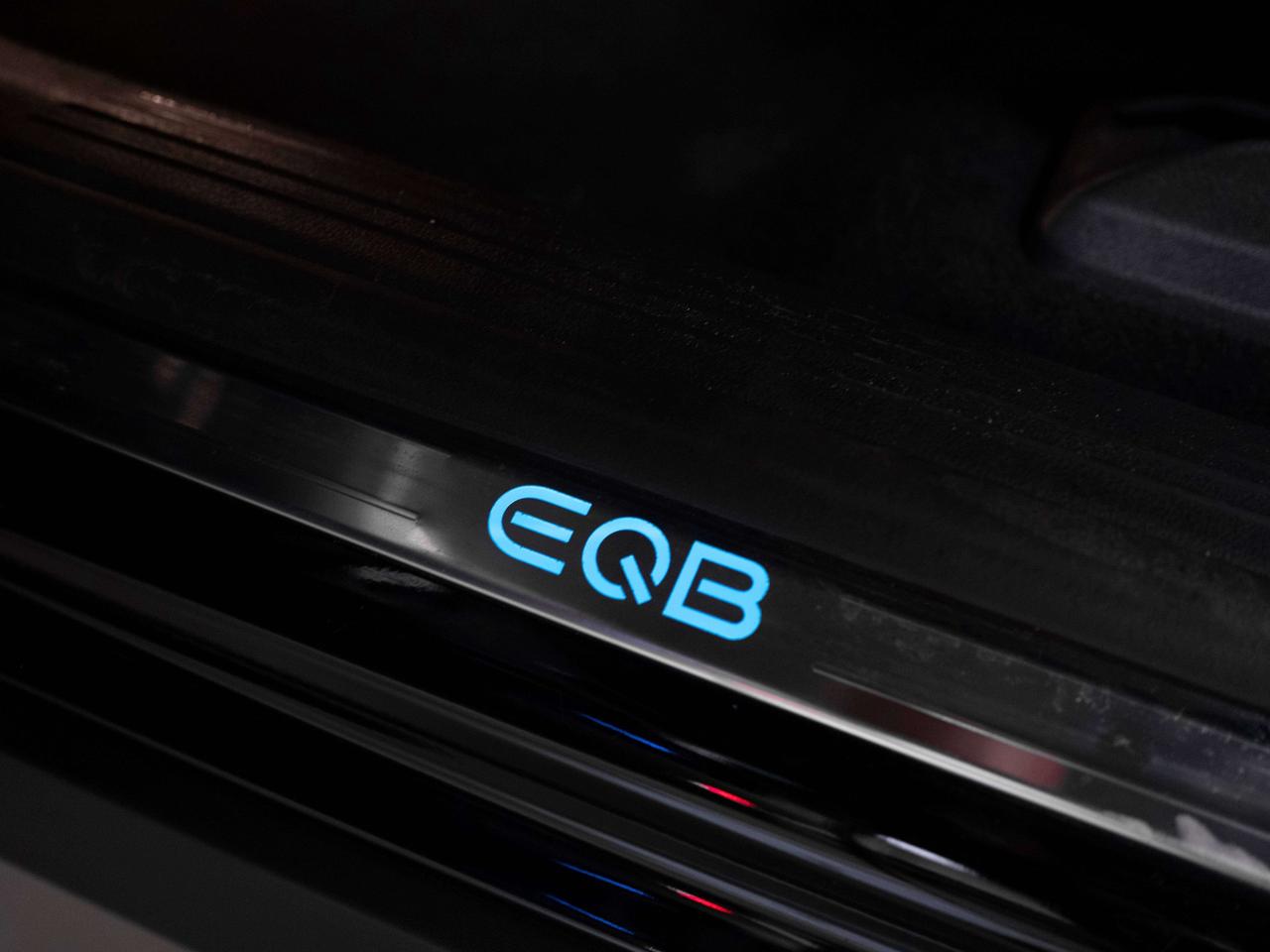2025 Mercedes-Benz EQB 300 | MATTE | EXCLUSIVE & NIGHT PKG | 20 IN Photo