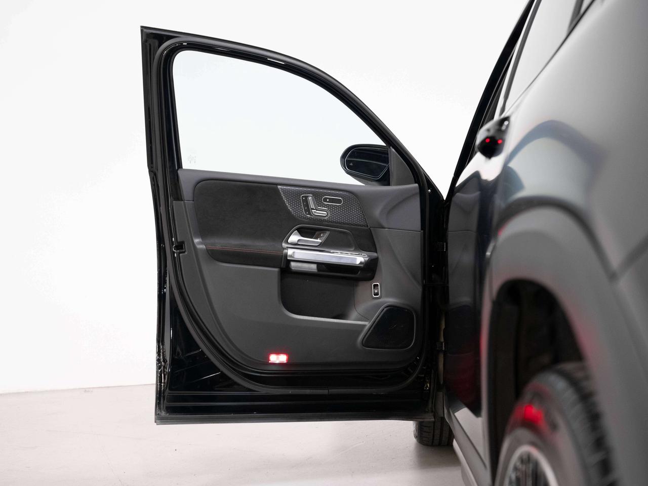 2025 Mercedes-Benz EQB 300 | MATTE | EXCLUSIVE & NIGHT PKG | 20 IN Photo