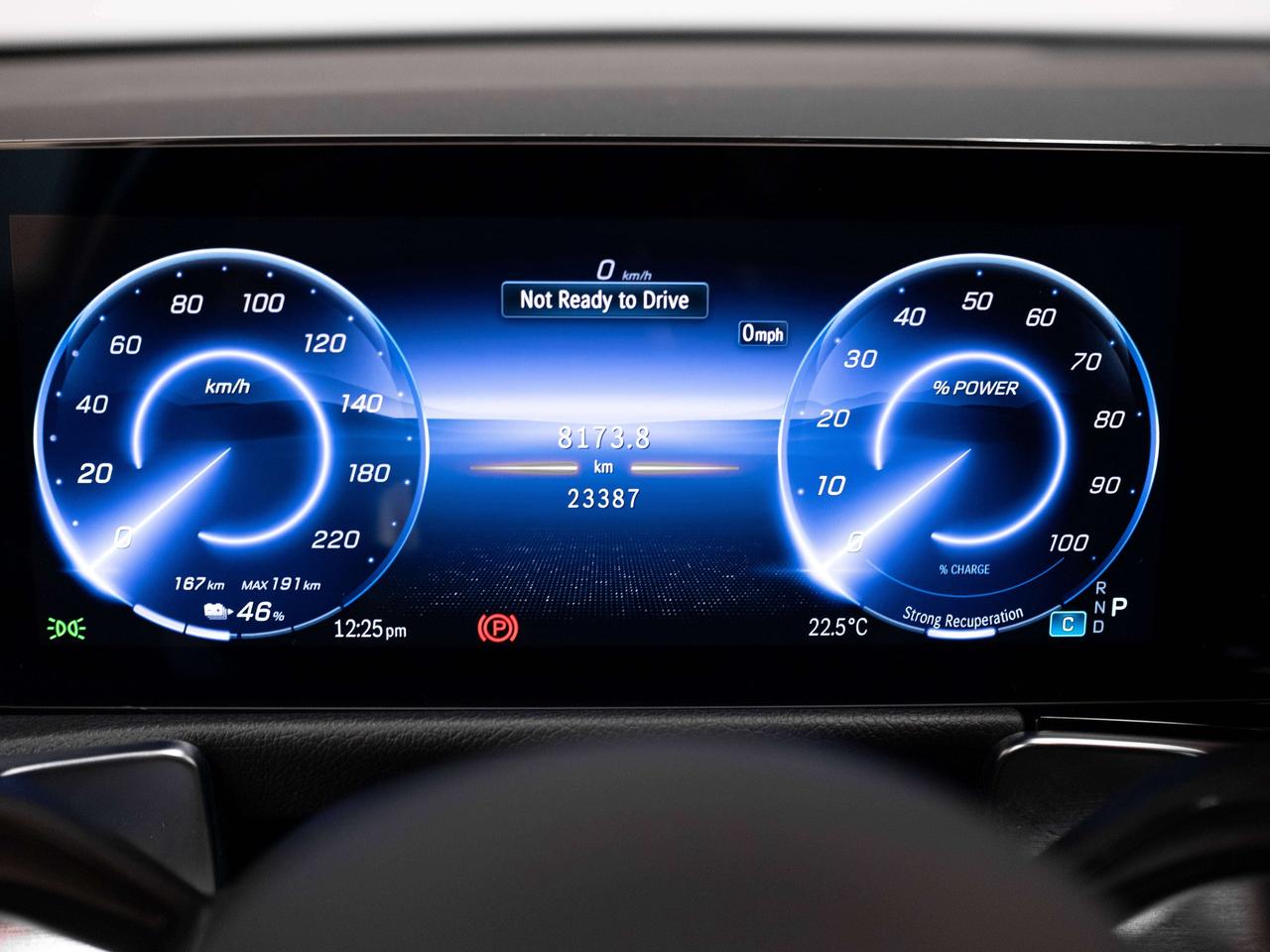 2025 Mercedes-Benz EQB 300 | MATTE | EXCLUSIVE & NIGHT PKG | 20 IN Photo