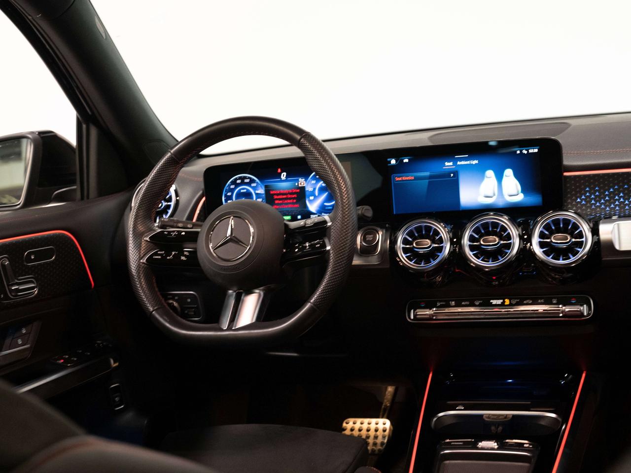 2025 Mercedes-Benz EQB 300 | MATTE | EXCLUSIVE & NIGHT PKG | 20 IN Photo