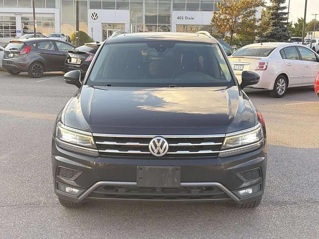 2018 Volkswagen Tiguan Highline 2.0T 8sp at w/Tip 4M ONE OWNER | DILAWRI CERTIFIED Photo