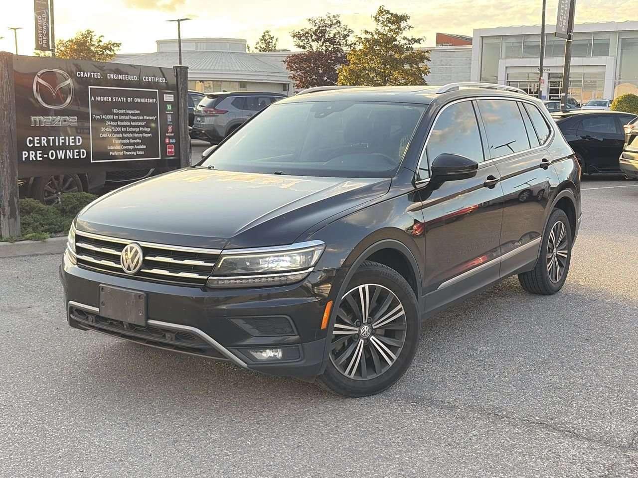 2018 Volkswagen Tiguan Highline 2.0T 8sp at w/Tip 4M ONE OWNER | DILAWRI CERTIFIED Photo0