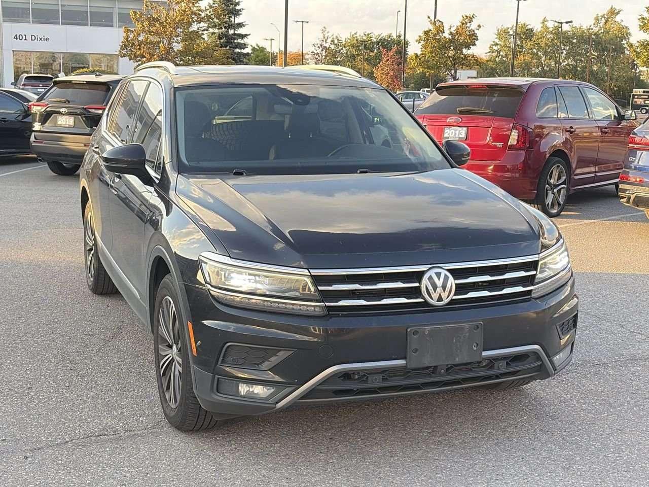 2018 Volkswagen Tiguan Highline 2.0T 8sp at w/Tip 4M ONE OWNER | DILAWRI CERTIFIED Photo