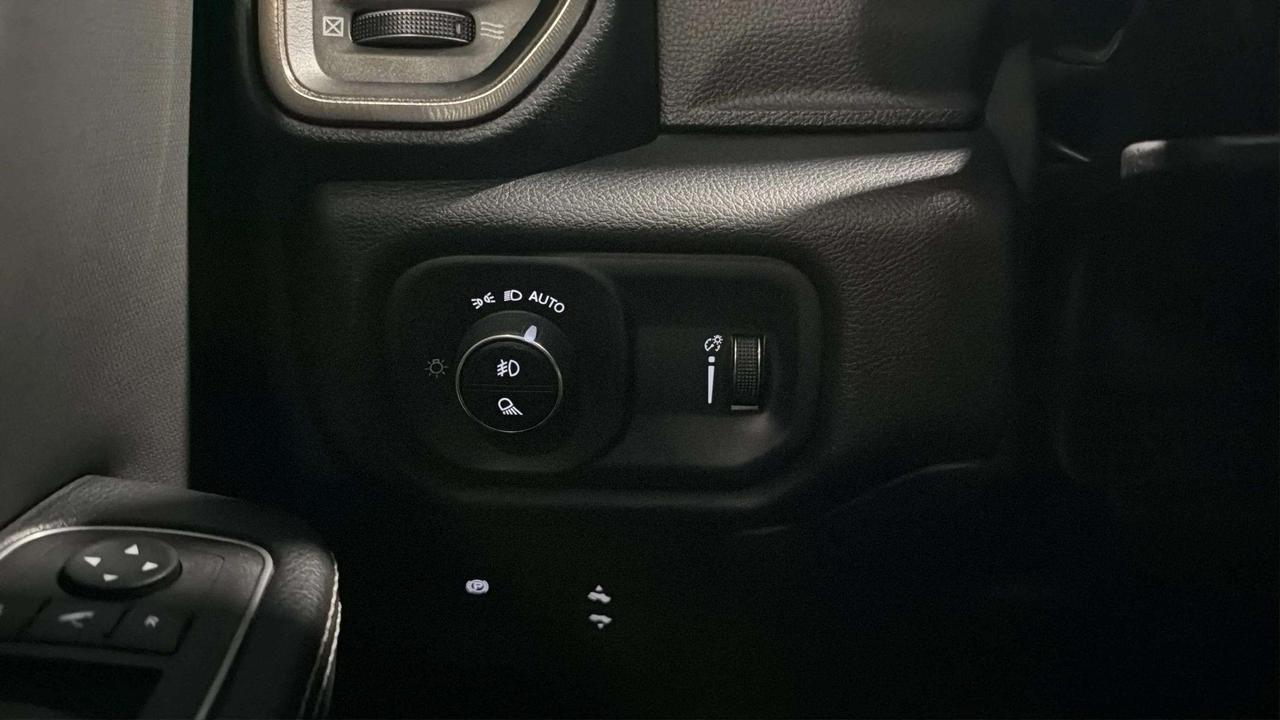 2023 RAM 1500 SPORT| CLEAN CARFAX| MIDNIGHT EDITION| TONNEAU Photo