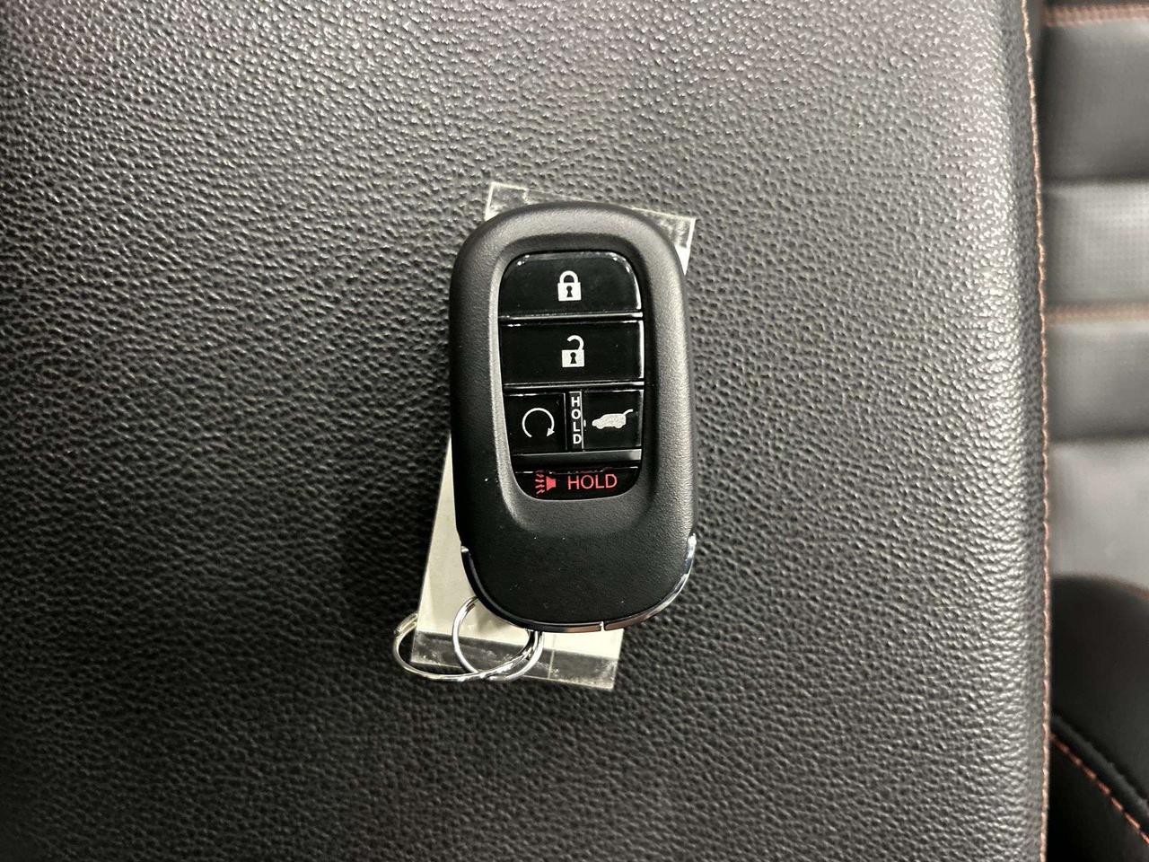 2023 Honda CR-V TOURING AWD |HTD LEATHER | SUNROOF |CARPLAY Photo