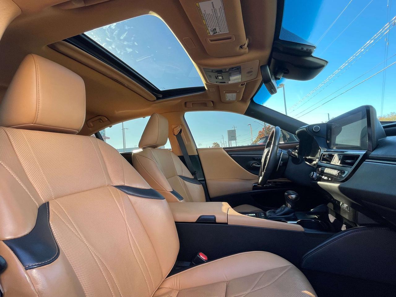 2023 Lexus ES ES 300h Ultra Luxury Photo